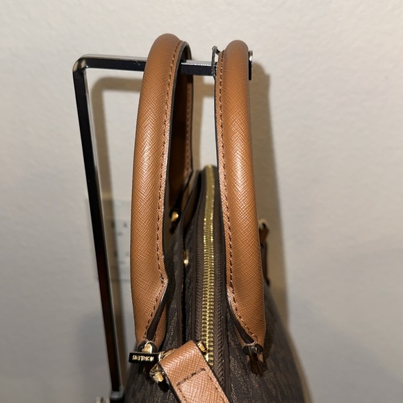 MICHAEL KORS Cindy Dome Satchel MK LOGOBROWN - Picture 9 of 16
